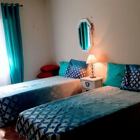 アパート Central Sunny 3 Bedroom *